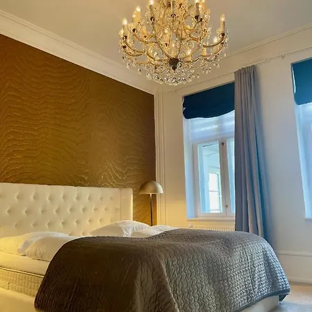 Beautiful 3 Bedroom Flat Next To The Marble Church * Copenhague
