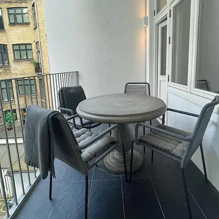 Beautiful 3 Bedroom Flat Next To The Marble Church Appartement Copenhague