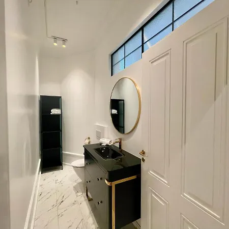 Beautiful 3 Bedroom Flat Next To The Marble Church Apartment Copenhagen