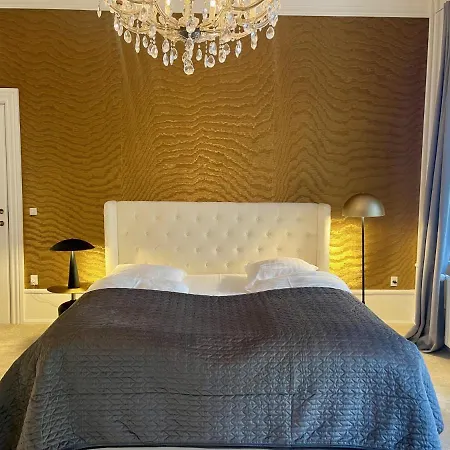Beautiful 3 Bedroom Flat Next To The Marble Church Copenhagen